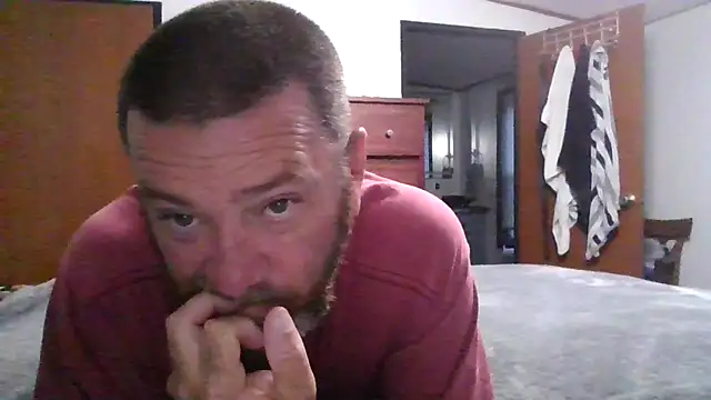 Snapshot of Beaededpainter chatting on 06-15-26, 12:44 Beaededpainter online show from 06-15-26, 12:44