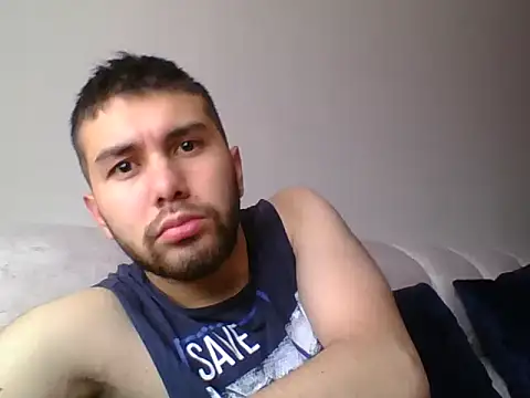 Snapshot of liam-lewis chatting on 03-05-26, 01:19 liam-lewis online show from 03-05-26, 01:19