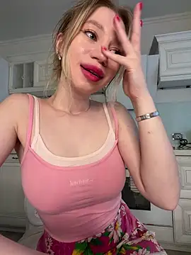 Snapshot of BellaSuns chatting on 05-07-26, 10:46 BellaSuns online show from 05-07-26, 10:46