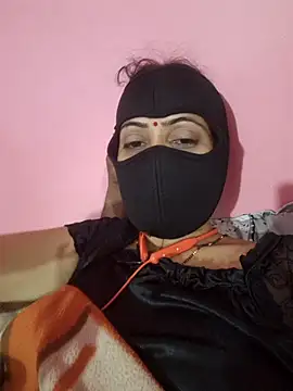 Snapshot of Couple_hot999 chatting on 05-18-26, 07:29 Couple hot999 online show from 05-18-26, 07:29