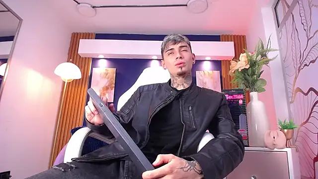 Max Hader  online show from 03-31-26, 11:40