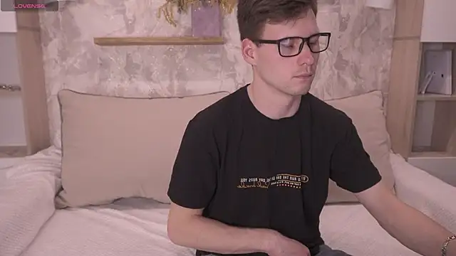 Magic Pasha online show from 04-03-26, 04:57