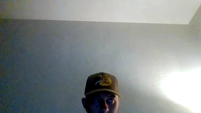 Snapshot of TallHungandCloudy69 chatting on 03-04-26, 01:41 TallHungandCloudy69 online show from 03-04-26, 01:41