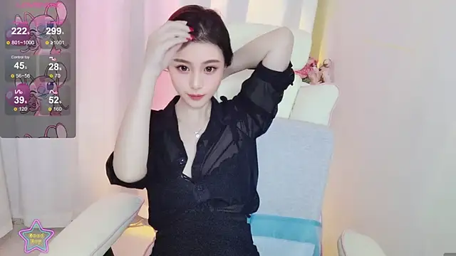 Snapshot of Mia_168 chatting on 07-12-26, 12:33 Mia 168 online show from 07-12-26, 12:33