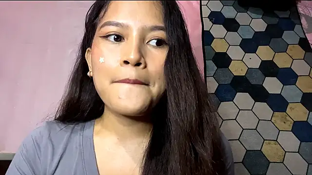 Snapshot of CharlaKitto chatting on 03-04-26, 03:25 CharlaKitto online show from 03-04-26, 03:25