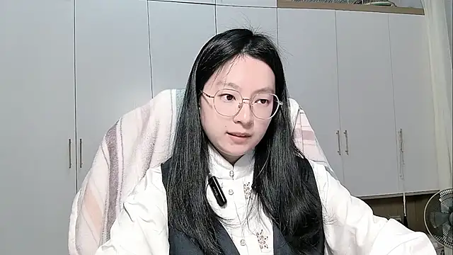 Eeya-36 online show from 04-23-26, 11:38