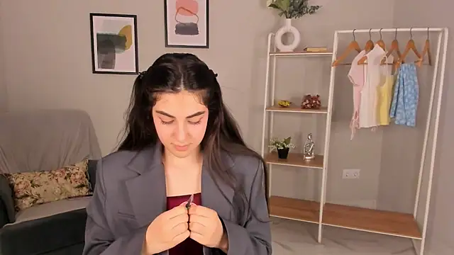 Heily Bennet online show from 03-11-26, 01:16