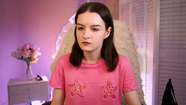 Snapshot of KellieBanshe chatting on 03-03-26, 12:45 KellieBanshe online show from 03-03-26, 12:45