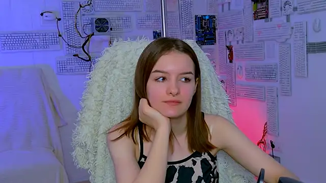 Snapshot of KellieBanshe chatting on 06-25-26, 05:12 KellieBanshe online show from 06-25-26, 05:12