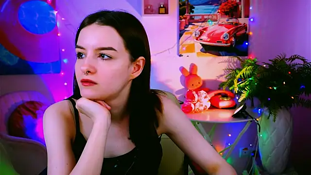 Snapshot of KellieBanshe chatting on 04-20-26, 04:37 KellieBanshe online show from 04-20-26, 04:37