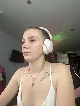 Mary Blu online show from 01-31-26, 07:12