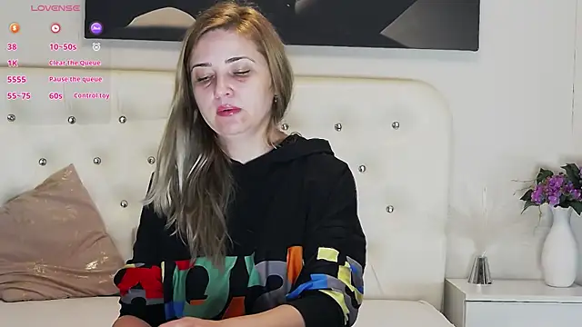 MellanieBliss online show from 04-03-26, 04:19