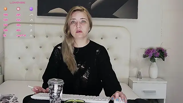 MellanieBliss online show from 04-23-26, 04:30