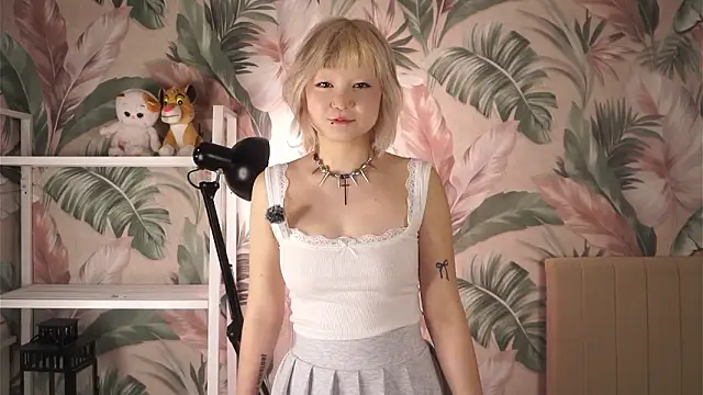 Snapshot of MarjoryHowlingwolf chatting on 03-04-26, 05:10 MarjoryHowlingwolf online show from 03-04-26, 05:10