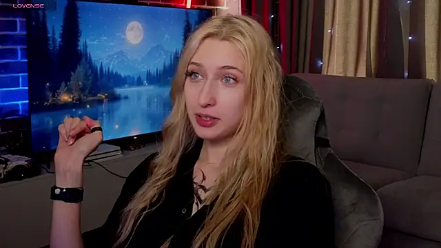 Emma Willson online show from 07-29-26, 10:25