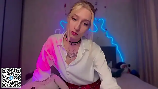Emma Willson online show from 06-26-26, 06:25