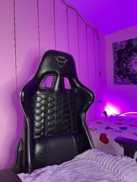 Franchezcaa  online show from 03-10-26, 12:42