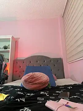 Franchezcaa  online show from 04-10-26, 01:18