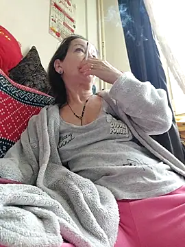 anayss17 online show from 04-14-26, 04:50