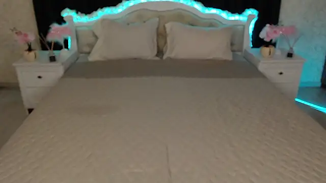 llittle-peachh online show from 03-02-26, 05:42