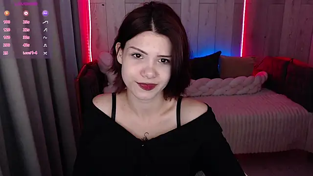 Snapshot of llittle-peachh chatting on 05-28-26, 06:32 llittle-peachh online show from 05-28-26, 06:32