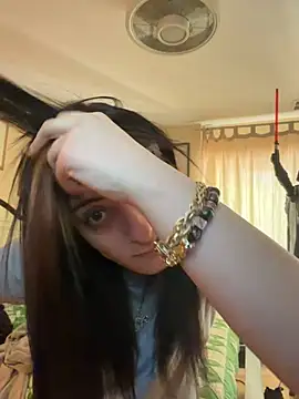 Snapshot of Mariyyumyums chatting on 06-20-26, 06:02 Mariyyumyums online show from 06-20-26, 06:02