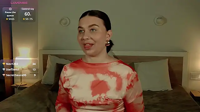 HermioneMoon online show from 04-19-26, 06:10