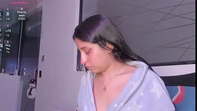 Snapshot of Princess_tina chatting on 06-02-26, 10:10 Princess tina online show from 06-02-26, 10:10