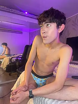 MatthewMoore  online show from 04-01-26, 12:13