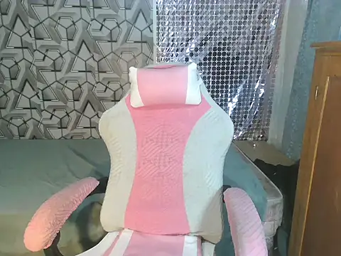 rainexox1 online show from 03-11-26, 06:13