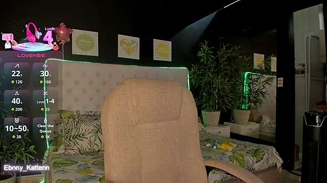 ebony katterin online show from 04-17-26, 12:19