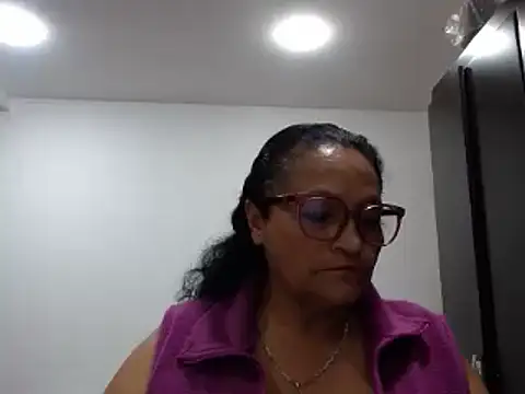 Snapshot of _BellaNocturna chatting on 06-15-26, 03:07 BellaNocturna online show from 06-15-26, 03:07