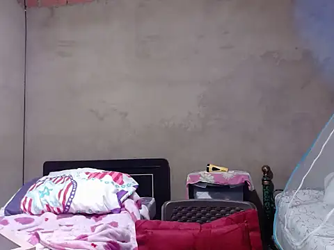 Snapshot of _BellaNocturna chatting on 05-14-26, 01:02 BellaNocturna online show from 05-14-26, 01:02