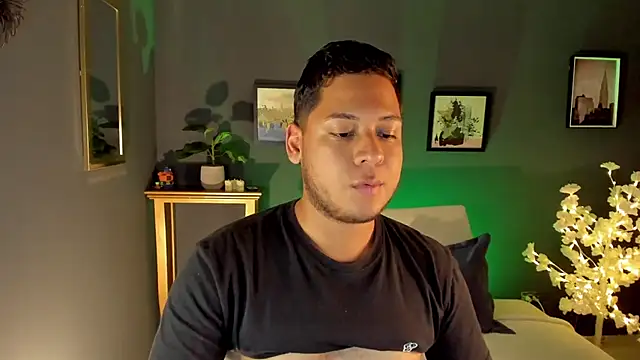 Akon 2XXX online show from 04-07-26, 11:06