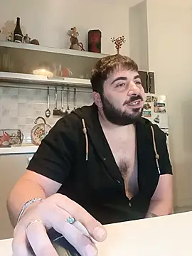 bear skinny online show from 06-10-26, 03:57