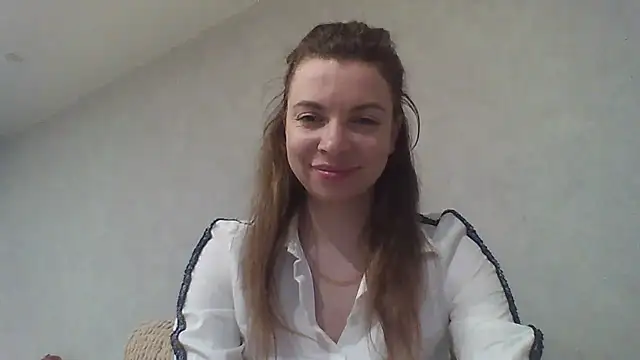 Luna2547 online show from 03-21-26, 06:34