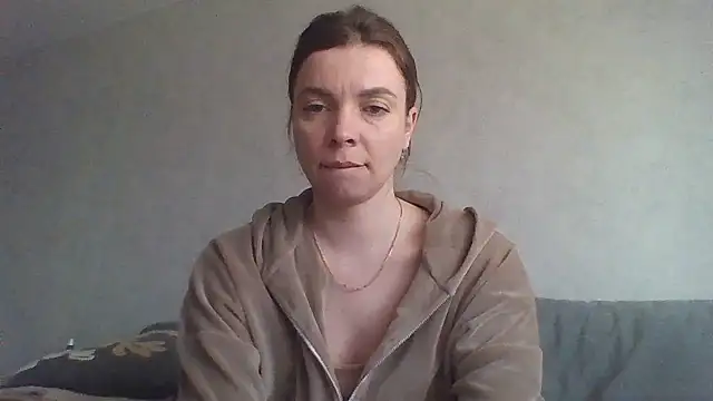 Luna2547 online show from 04-06-26, 02:51