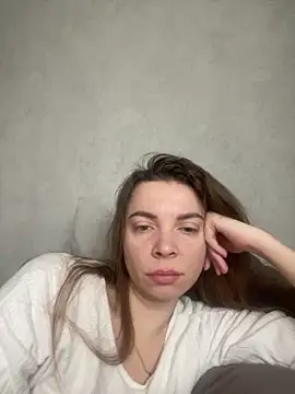 Luna2547 online show from 03-22-26, 06:37