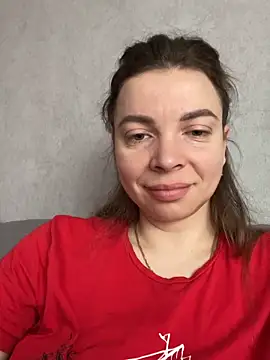 Luna2547 online show from 04-10-26, 05:47