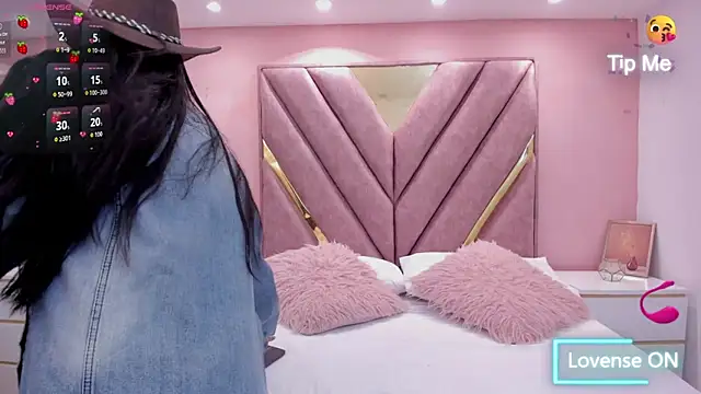 chloe larson online show from 04-10-26, 11:17