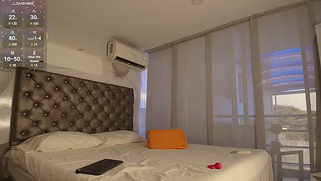 LauriLenix online show from 03-19-26, 05:35