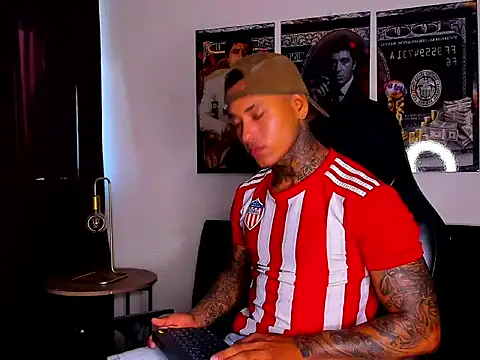 tyler bell  online show from 03-10-26, 01:37