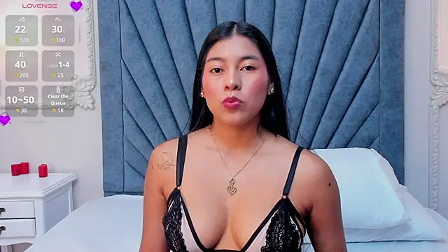 Leandra-Johnson online show from 04-22-26, 02:13