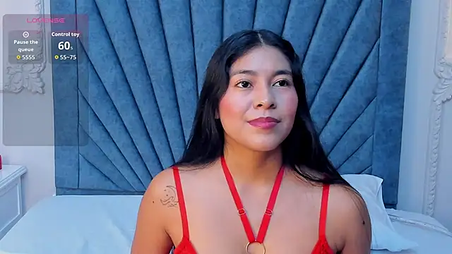 Leandra-Johnson online show from 05-12-26, 01:50