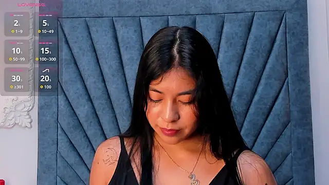 Leandra-Johnson online show from 03-18-26, 03:13