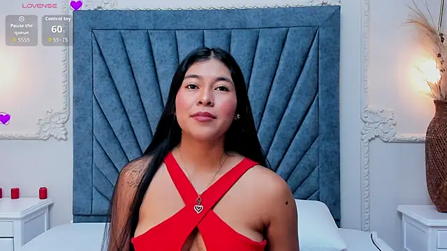 Leandra-Johnson online show from 04-13-26, 01:37