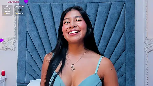 Leandra-Johnson online show from 04-18-26, 07:07