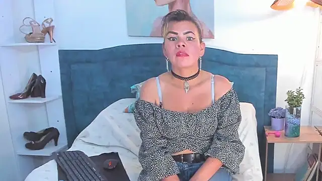 KiaraXMilf online show from 03-06-26, 08:26