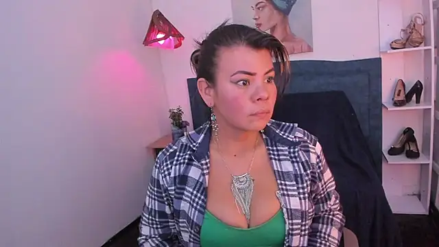 KiaraXMilf online show from 03-13-26, 07:08