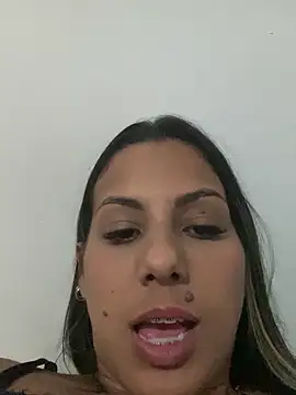 Snapshot of kifanyy chatting on 04-19-26, 11:07 kifanyy online show from 04-19-26, 11:07